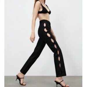 NWT ZARA BLACK STRAIGHT FIT CUT-OUT JEANS